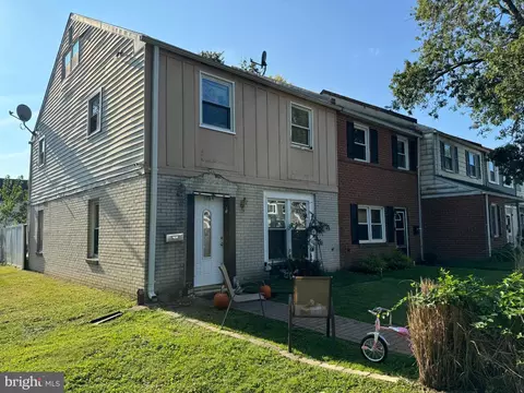 1 Ethan Allen Ct, Newark, DE 19711