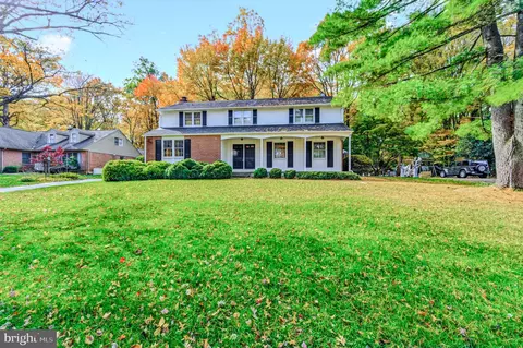 2636 Longwood Dr, Wilmington, DE 19810