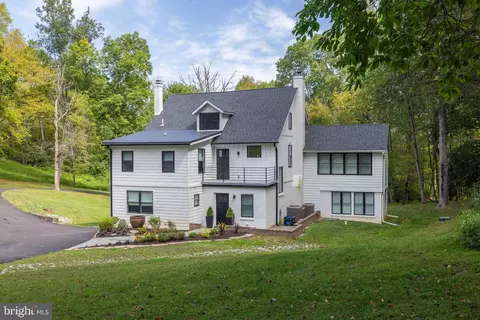 2701 Montchanin Rd, Wilmington, DE 19807