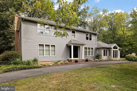 202 Saddler Ln, Wilmington, DE 19803