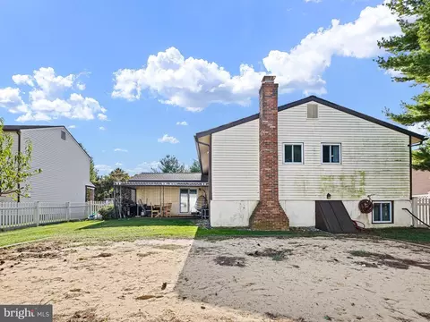 Exterior - 74 Valley Forge Rd, New Castle, DE 19720 photo 3 of 4
