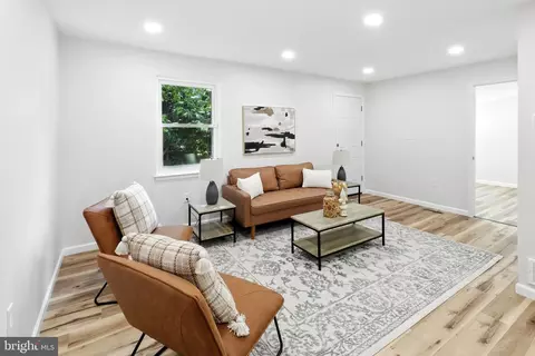 Living - 170 Channing Dr, Bear, DE 19701 photo 1 of 2
