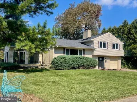 603 Ivydale Rd, Wilmington, DE 19803