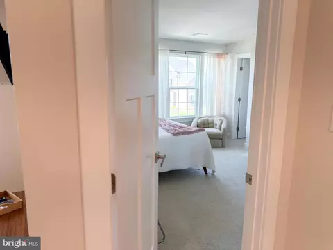 Entry Way - 8 Melissa Dr, Middletown, DE 19709 photo 7 of 10