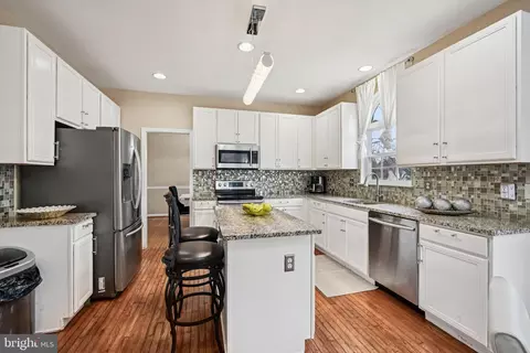 Kitchen - 1 Dalton Dr, Newark, DE 19702 photo 2 of 3