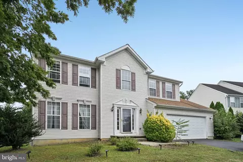1 Dalton Dr, Newark, DE 19702
