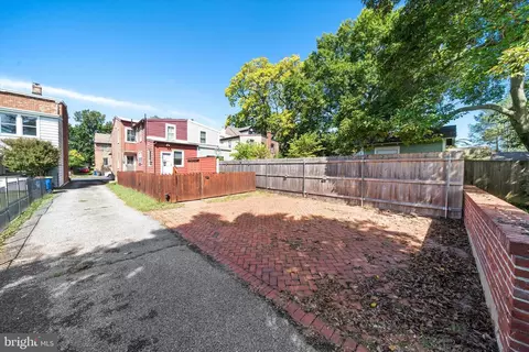 Exterior - 111 E Second St, New Castle, DE 19720 photo 6 of 6