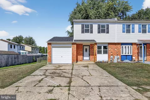 30 Bradley Dr, Newark, DE 19702