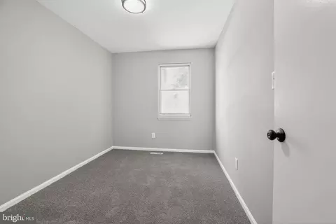 Bedroom - 30 Bradley Dr, Newark, DE 19702 photo 3 of 3