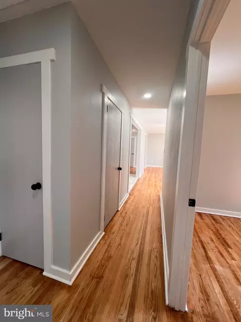 Entry Way - 129 Kingston Dr, Bear, DE 19701 photo 2 of 2