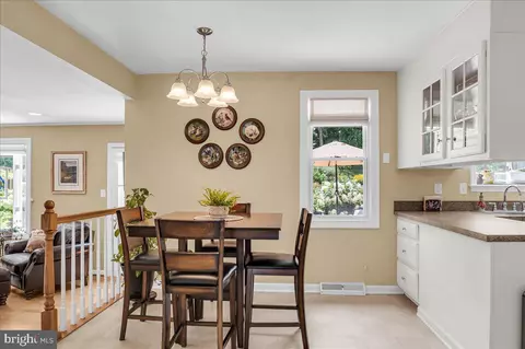 Dining - 213 Hanover Pl, Newark, DE 19711 photo 4 of 4