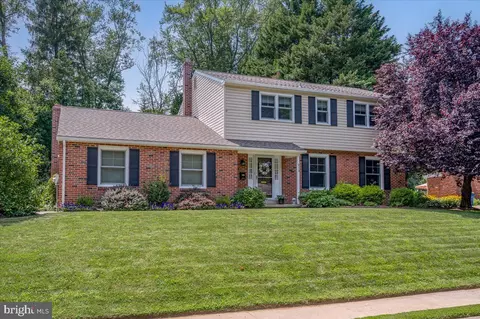 Exterior - 213 Hanover Pl, Newark, DE 19711 photo 2 of 8