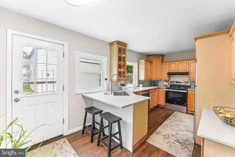 Kitchen - 28 Merry Rd, Newark, DE 19713 photo 1 of 4
