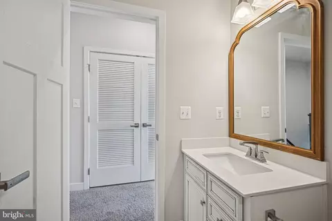 Bath - 134 Torrey Dr, Newark, DE 19702 photo 1 of 2