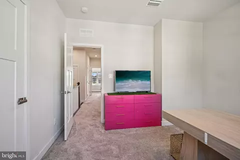 Entry Way - 134 Torrey Dr, Newark, DE 19702 photo 11 of 12