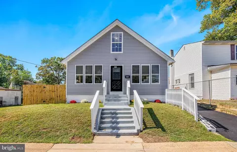 203 East Ave, New Castle, DE 19720