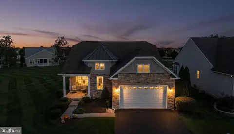 Exterior - 402 Topiary Ln, Middletown, DE 19709 photo 1 of 12