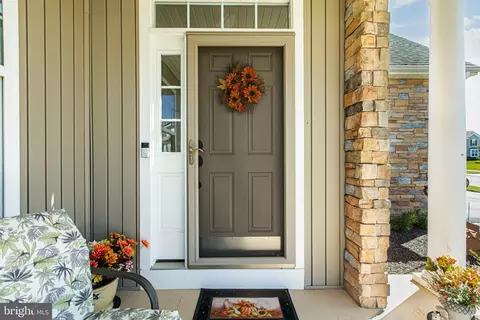 Entry Way - 402 Topiary Ln, Middletown, DE 19709 photo 1 of 10