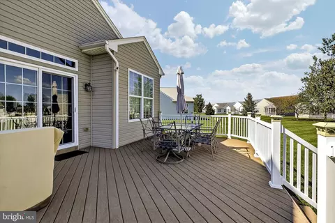 Exterior - 402 Topiary Ln, Middletown, DE 19709 photo 8 of 12
