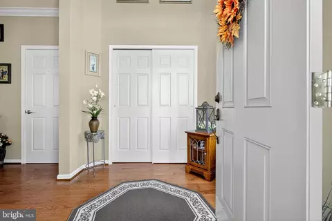 Entry Way - 402 Topiary Ln, Middletown, DE 19709 photo 2 of 10