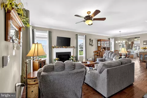 Living - 402 Topiary Ln, Middletown, DE 19709 photo 1 of 1