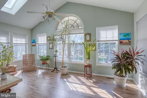 Entry Way - 348 Starboard Dr, Bear, DE 19701 photo 8 of 13