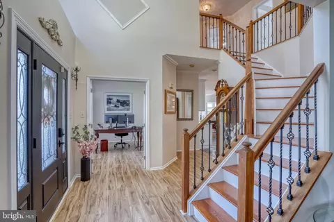 Entry Way - 348 Starboard Dr, Bear, DE 19701 photo 2 of 13