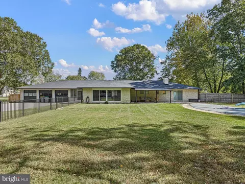 222 Caravel Dr, Bear, DE 19701 photo 3