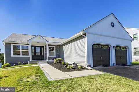 207 Beau Tree Dr, Wilmington, DE 19810