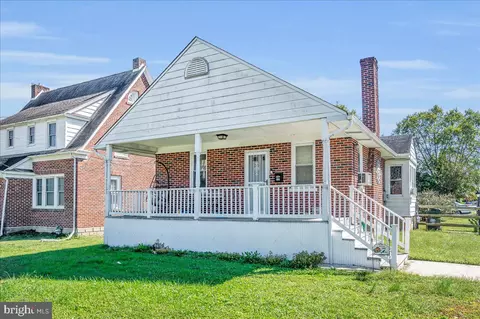 300 Capitol Trl, Newark, DE 19711