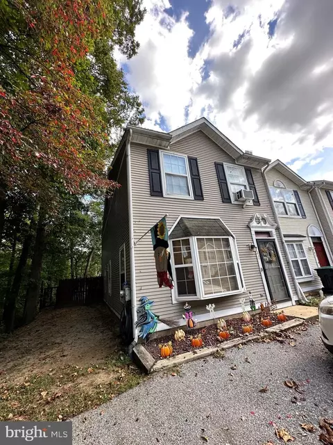 Exterior - 145 Creekside Ct, Newark, DE 19702 photo 1 of 11