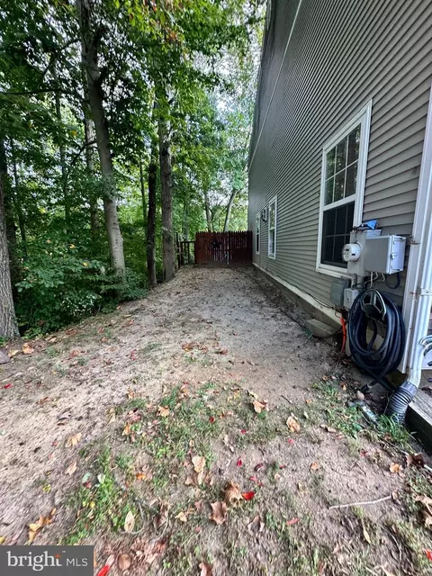 Exterior - 145 Creekside Ct, Newark, DE 19702 photo 5 of 11