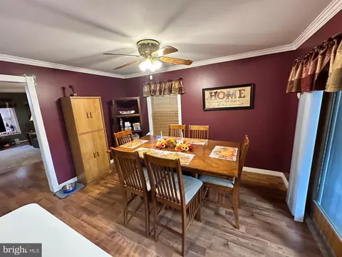 Dining - 145 Creekside Ct, Newark, DE 19702 photo 2 of 2