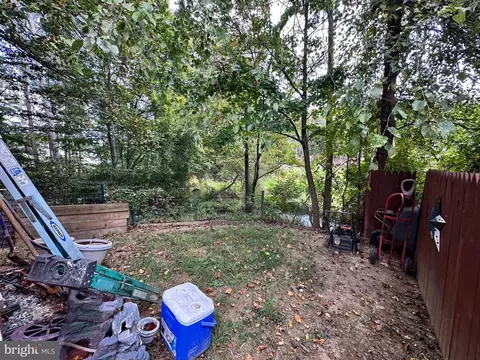 Exterior - 145 Creekside Ct, Newark, DE 19702 photo 9 of 11