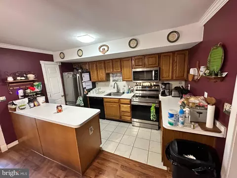 Kitchen - 145 Creekside Ct, Newark, DE 19702 photo 1 of 3