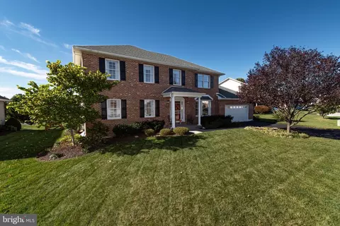 Exterior - 9 Biltmore Ct, Bear, DE 19701 photo 2 of 15