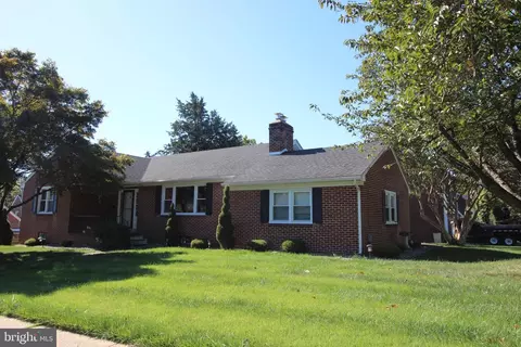102 Portland Ave Apt, Wilmington, DE 19804
