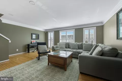 Living - 9 Lisa Dr, Newark, DE 19702 photo 1 of 1