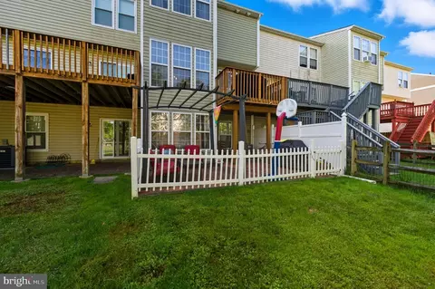 Exterior - 9 Lisa Dr, Newark, DE 19702 photo 5 of 6