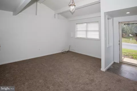 Living - 56 Verdi Cir, Newark, DE 19702 photo 1 of 2