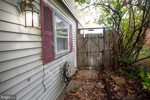Exterior - 56 Verdi Cir, Newark, DE 19702 photo 5 of 7