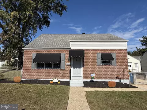 12 Harvey Pl, Wilmington, DE 19805