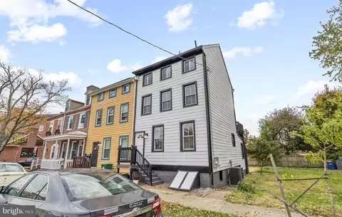 107 Clinton St, Delaware City, DE 19706