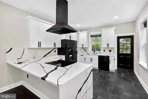 1318 W 6th St, Wilmington, DE 19805