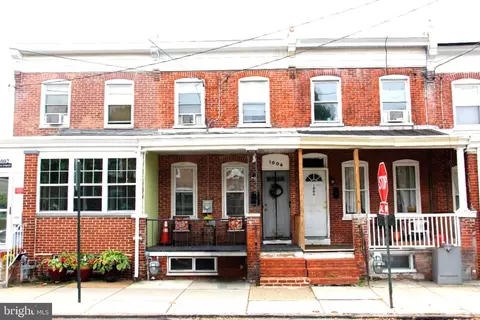 1004 Maple St, Wilmington, DE 19805