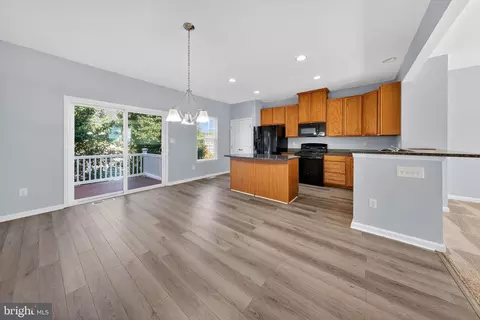 Entry Way - 633 Barrie Rd, Middletown, DE 19709 photo 1 of 5
