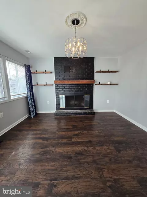 Living - 6 Harpers Pl, Bear, DE 19701 photo 2 of 2