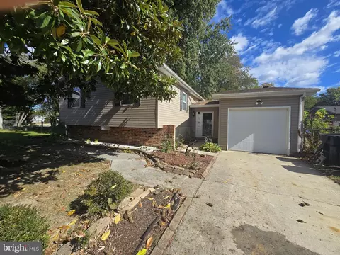 6 Harpers Pl, Bear, DE 19701