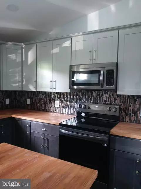 Kitchen - 6 Harpers Pl, Bear, DE 19701 photo 1 of 3