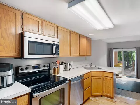 Kitchen - 53 Mahopac Dr, Bear, DE 19701 photo 1 of 2